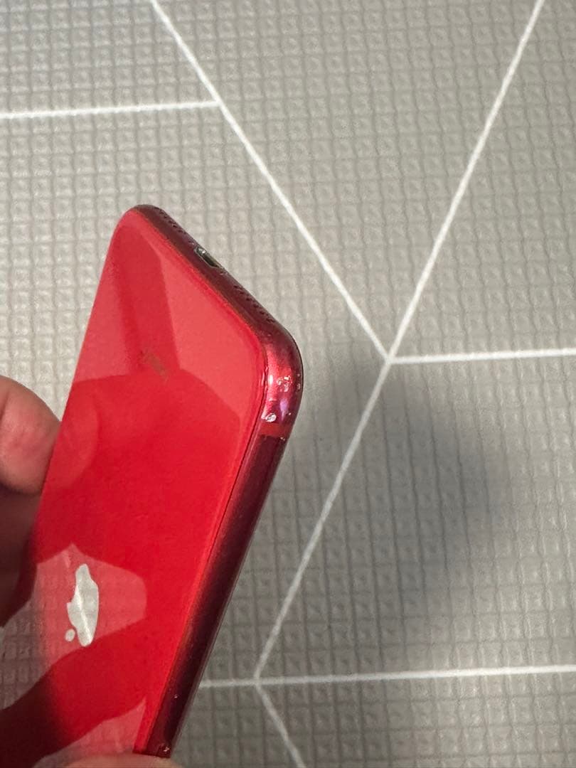 〈Apple careあり〉iPhoneSE 第２世代 64GB SIMフリー