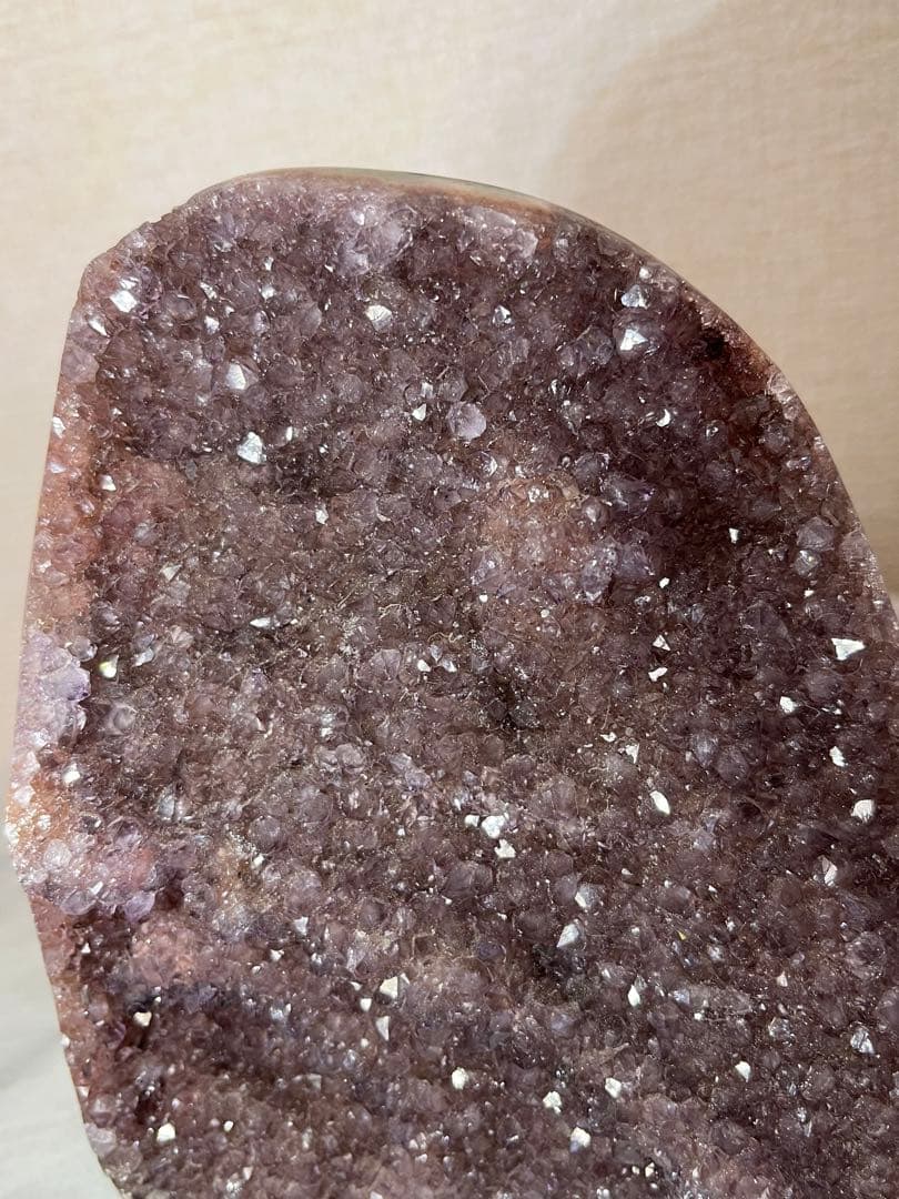 【天然石】⑤アメジストドーム　ジオード 原石 1kg以上 木製台座付き 紫水晶