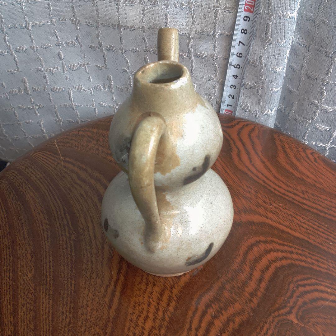 骨董６手作り陶器壺、二重ボディ