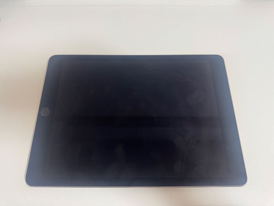 Apple iPad スペースグレー 本体のみ