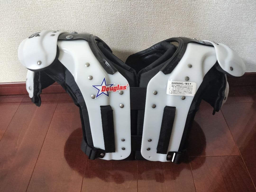 【未使用品】ダグラス Douglas アメフト ショルダーパッド Sサイズ