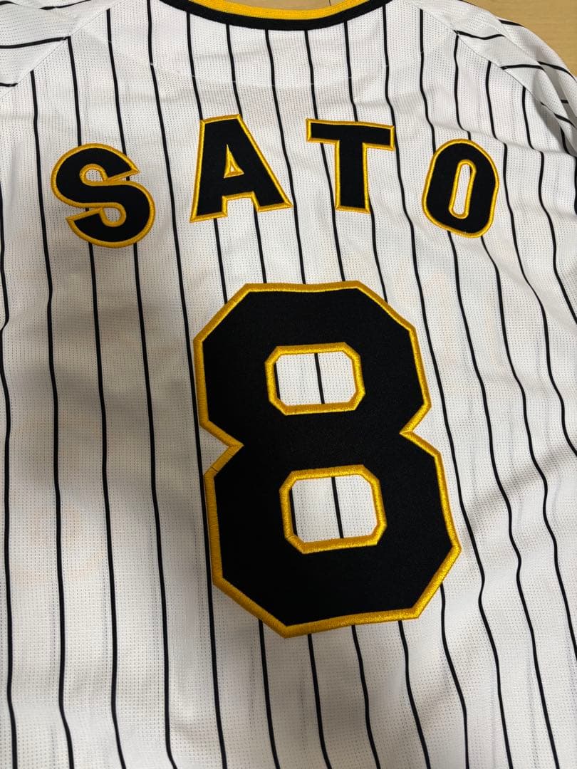 阪神タイガース 佐藤輝明 ユニフォーム xo