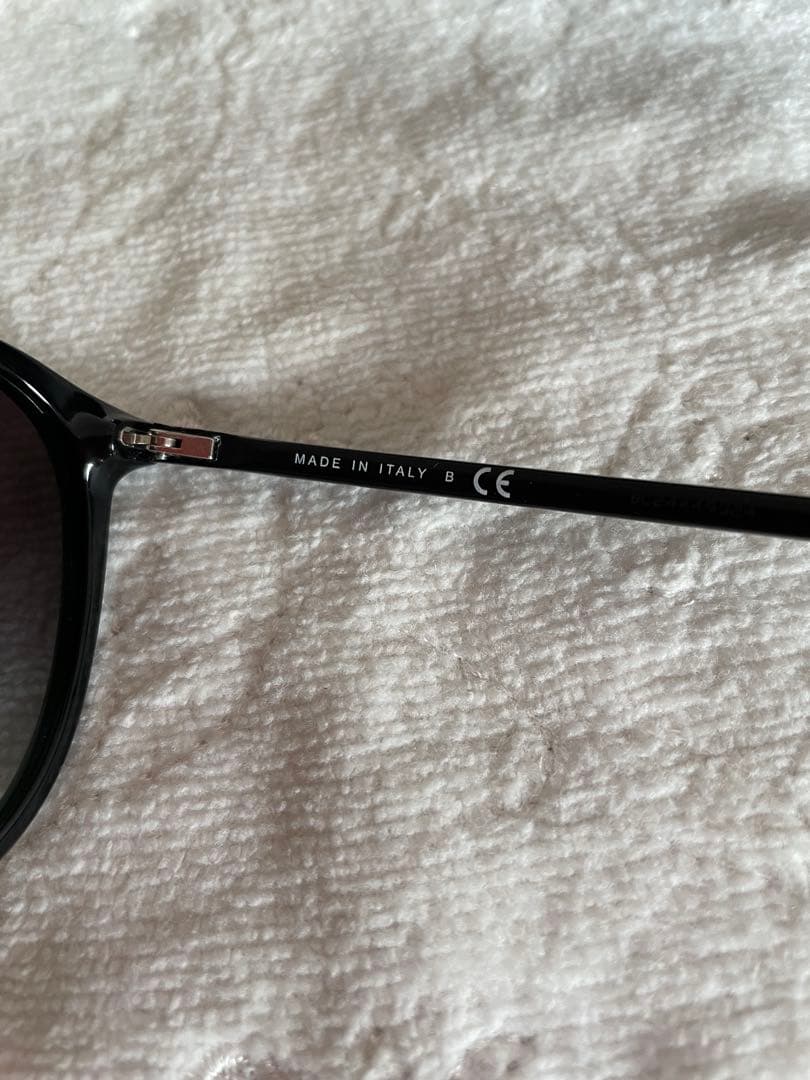 いちごみるくCHANEL キャットアイサングラス ブラック