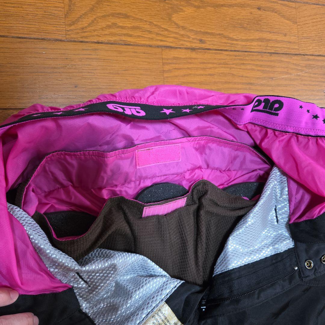 BURTON × ASICS　スノボーウェア　レディース　S～M