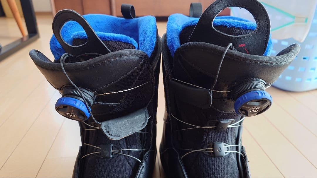 SALOMON スノーボードブーツ 黒/青 MANTIS