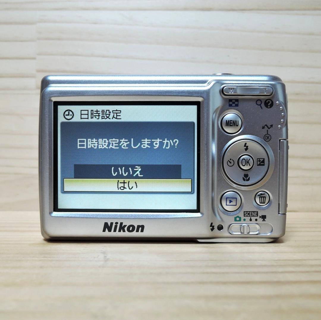 【美品】Nikon COOLPIX L12 デジタルカメラ　《動作確認済》