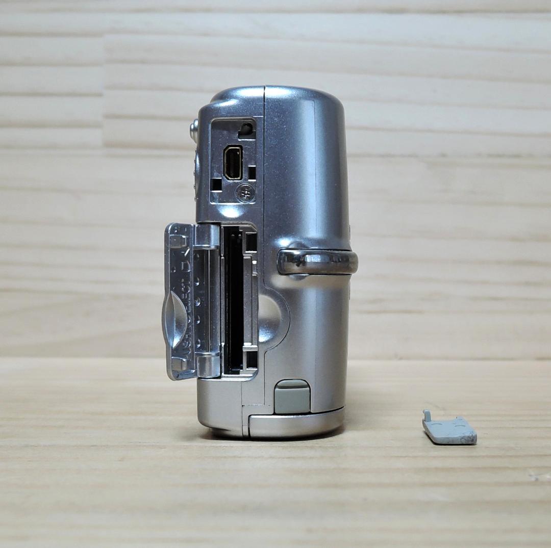 【美品】Nikon COOLPIX L12 デジタルカメラ　《動作確認済》