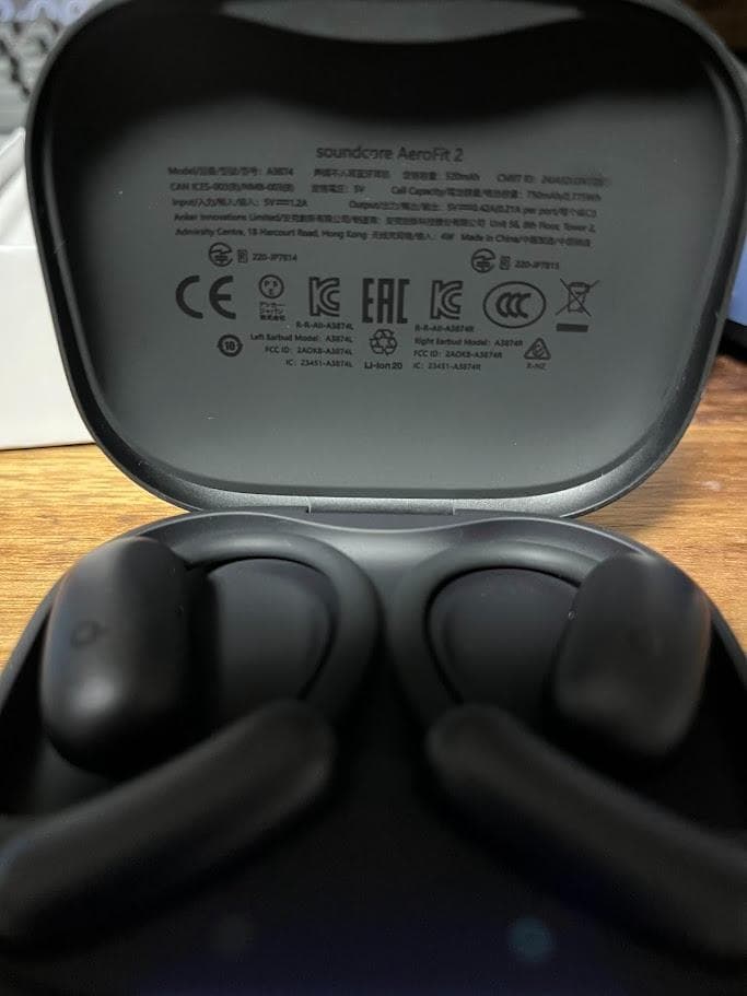 Anker Soundcore AeroFit 2 ワイヤレスイヤホン