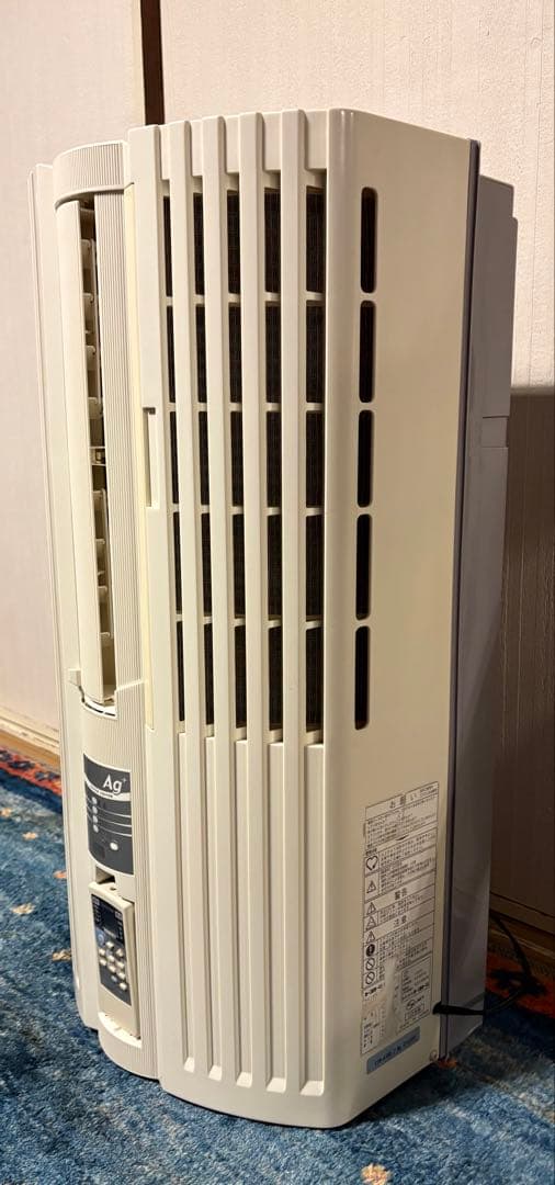 トヨトミ・窓用エアコン スリムデザイン ホワイト工事不要