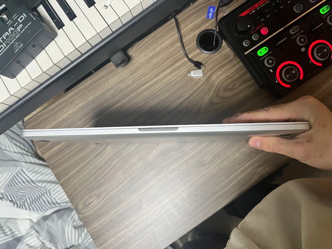 MacBook Pro 16インチ Core i9/32GB /1TB ジャンク