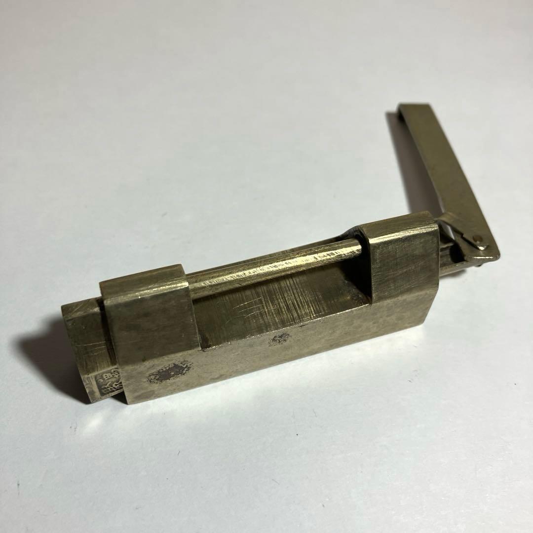 解錠試してみて下さい（その２）「解錠方法が特徴的な李朝銘入り骨董錠前」