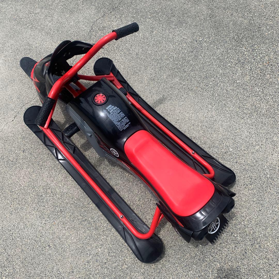 ヤマハ　スノーモービル型　ソリ　子供用