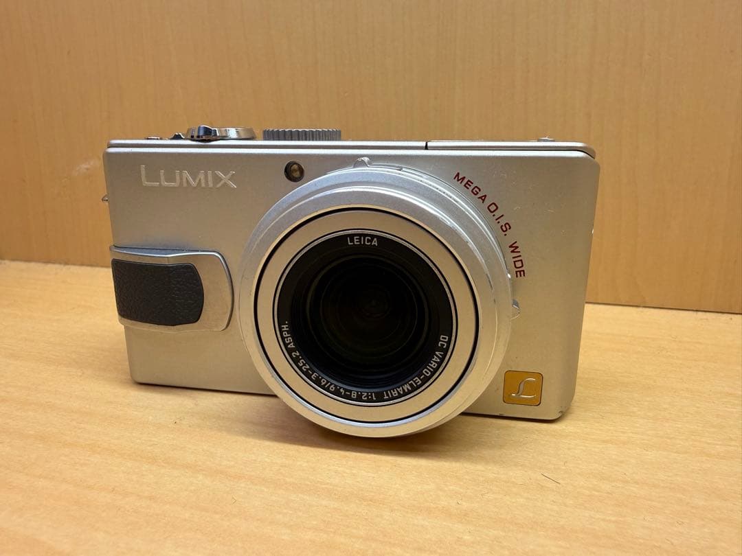 LUMIX DMC-LX2 コンパクトデジタルカメラ　Panasonic