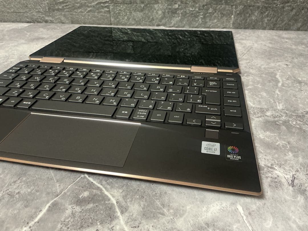 美品 HP SPECTRE corei7メモリ16GB NVMeSSD256GB