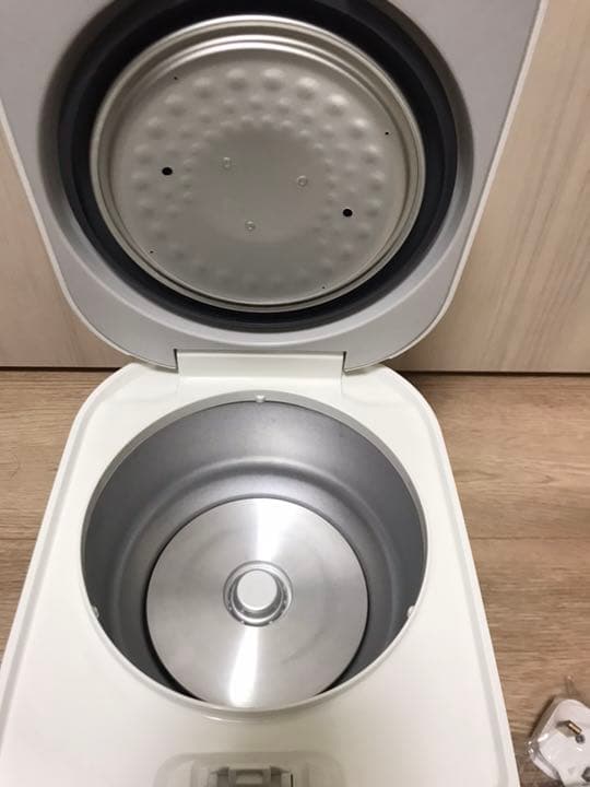 タイガー海外向け炊飯器 JAJ-A55S