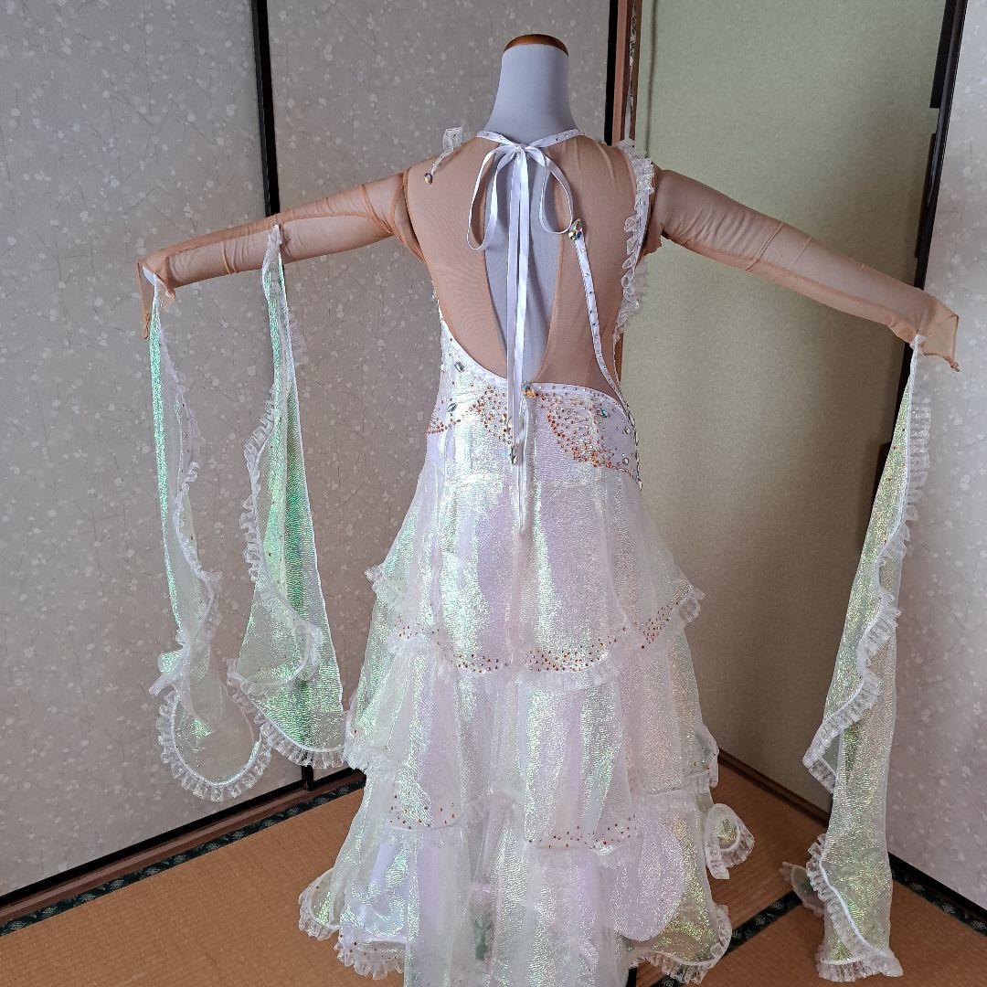 社交ダンスドレス ホワイト ビーズ装飾