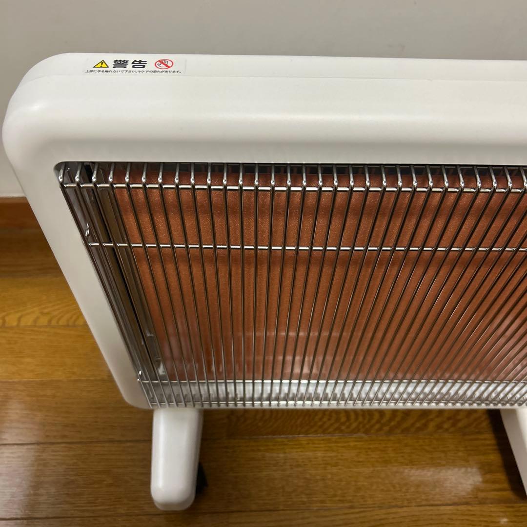 サンルミエ・エクセラ7 ホワイト　遠赤外線暖房機　N700Ｌ-GR