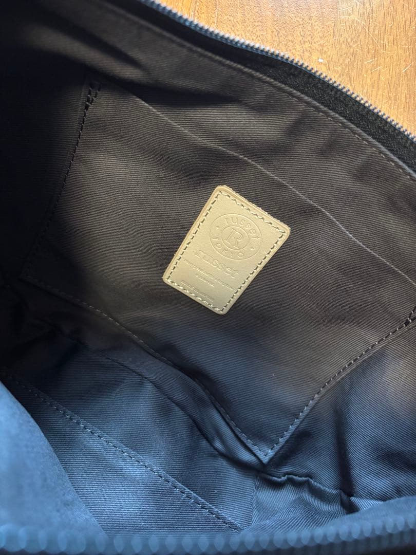 russet ソフトレザーラウンドショルダーバッグ