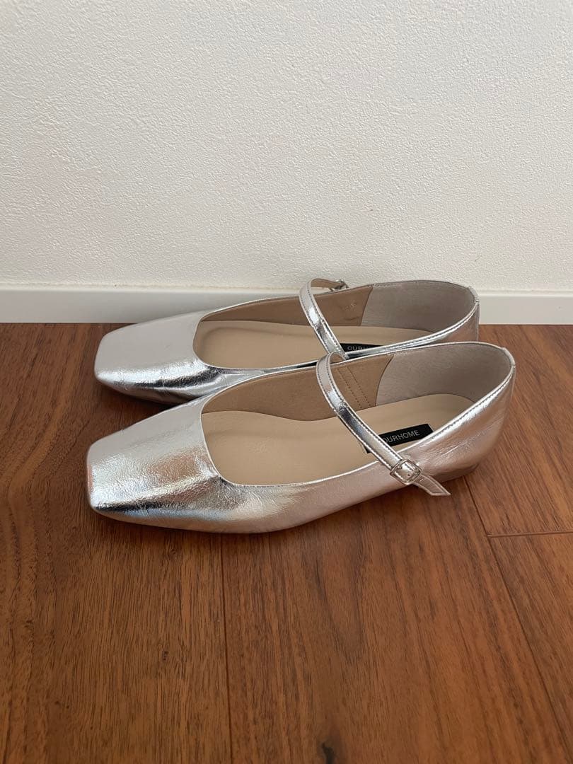【美品】アワーホーム OUR 大人に似合うストラップシューズ　シルバー
