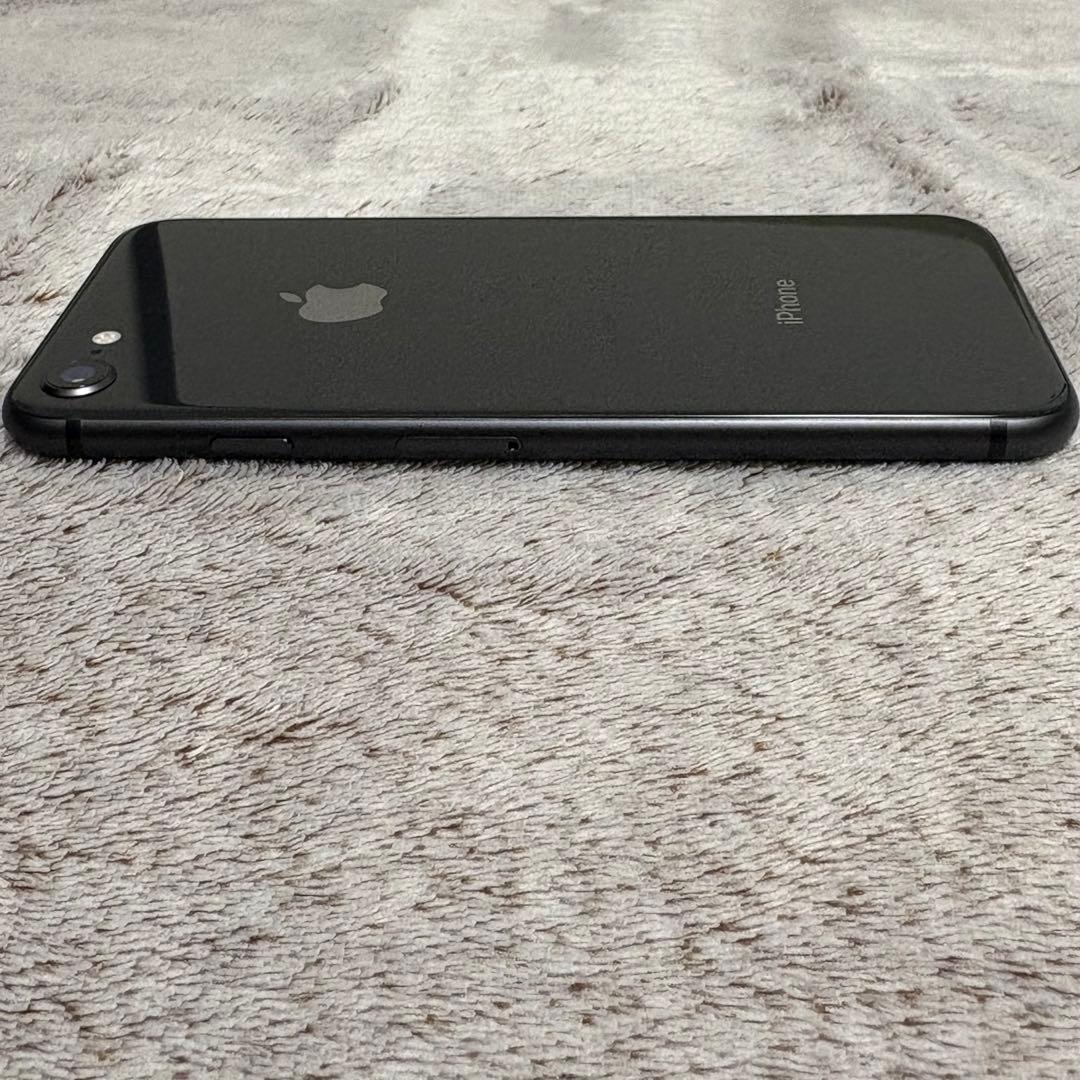 美品iPhone8 スマートフォン本体のみ