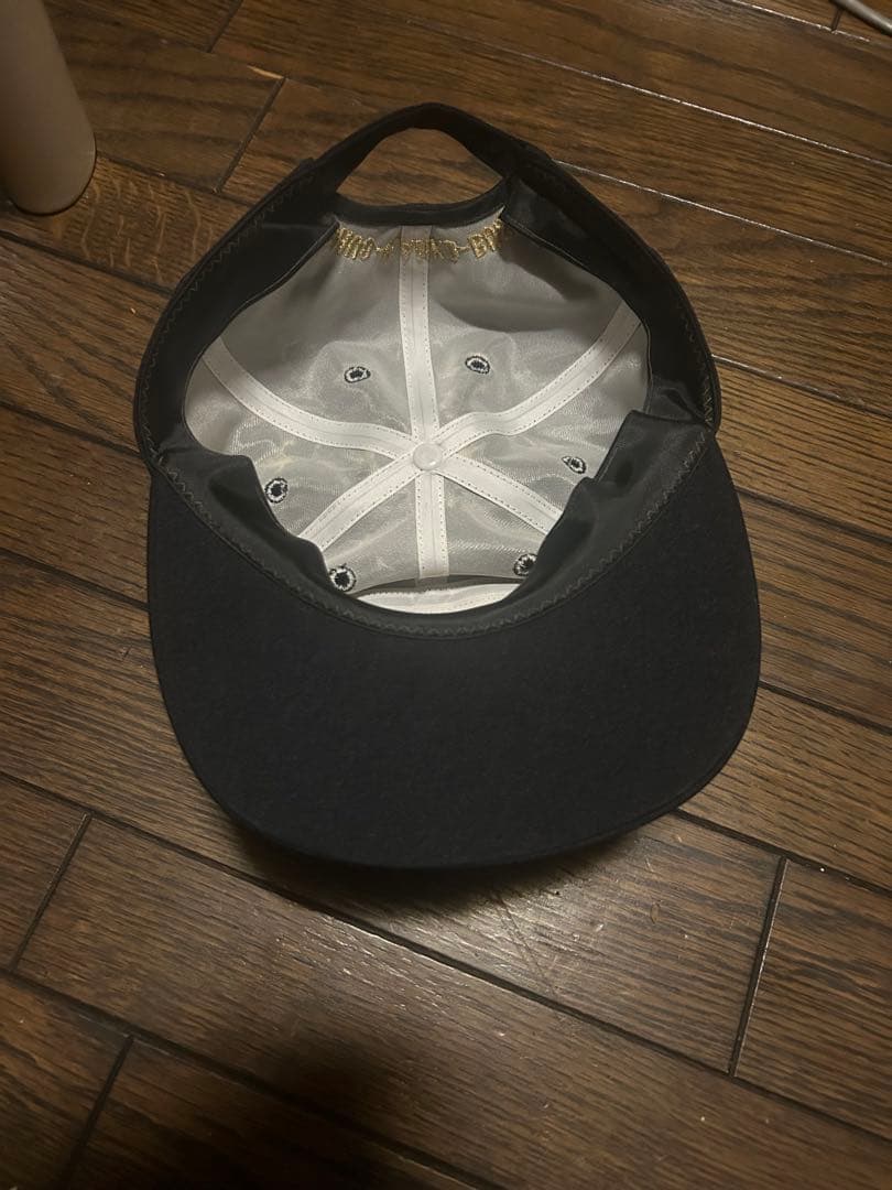 りょう　ZIPANG 黒 キャップ ゴールド刺繍