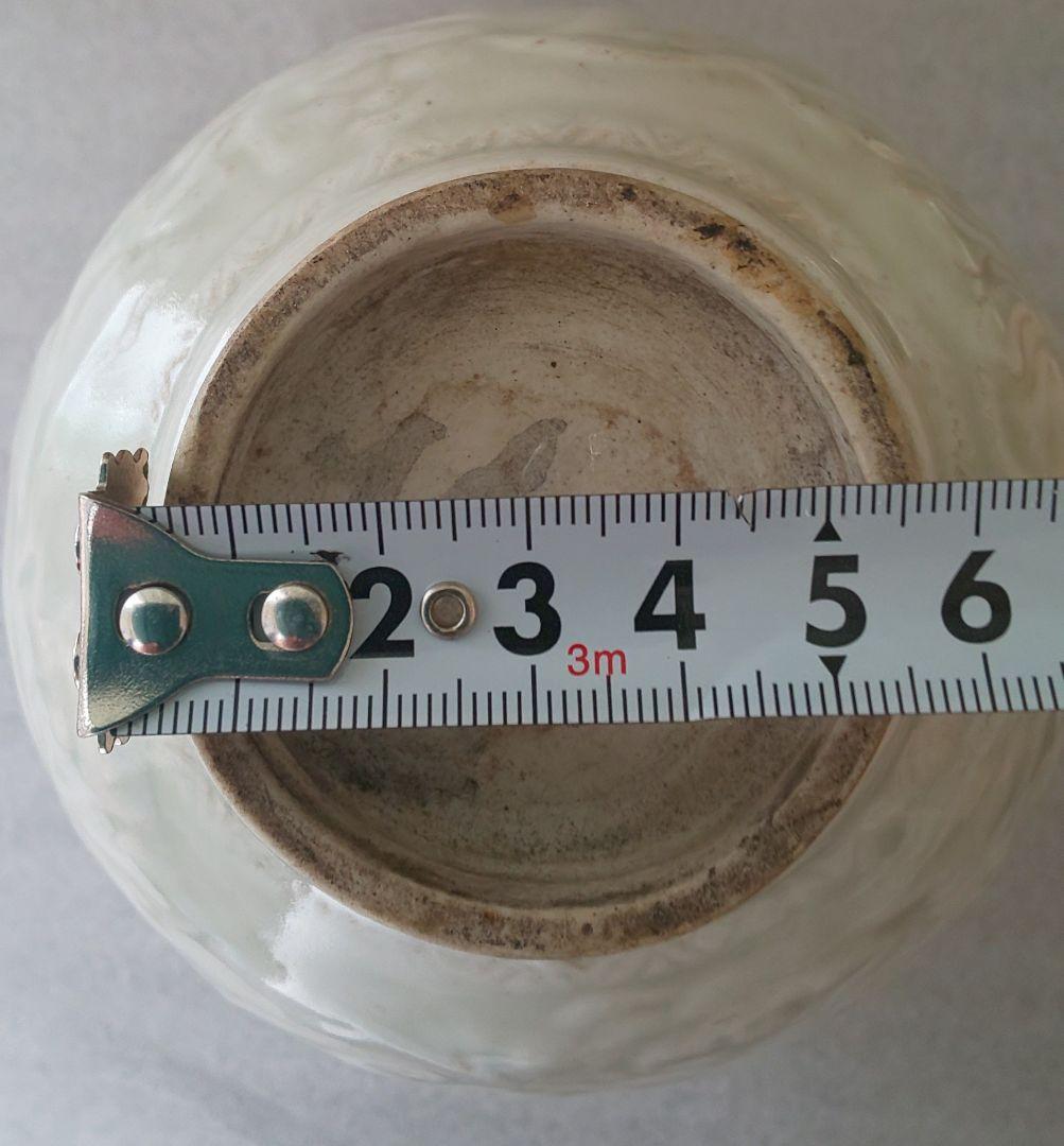 朝鮮美術 白釉垂瓶陽刻浮彫 銘在 白磁蓮紋丸壺