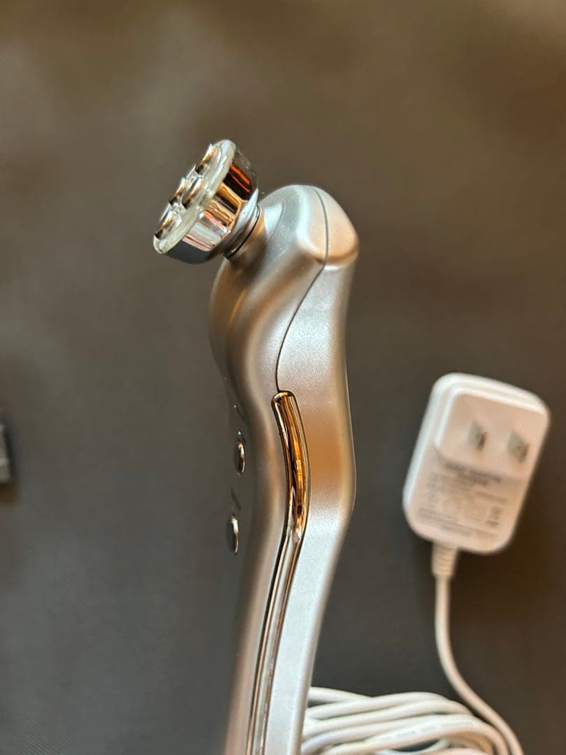 美品 Liberata ララルーチュRF 美顔器 ER6-07-38