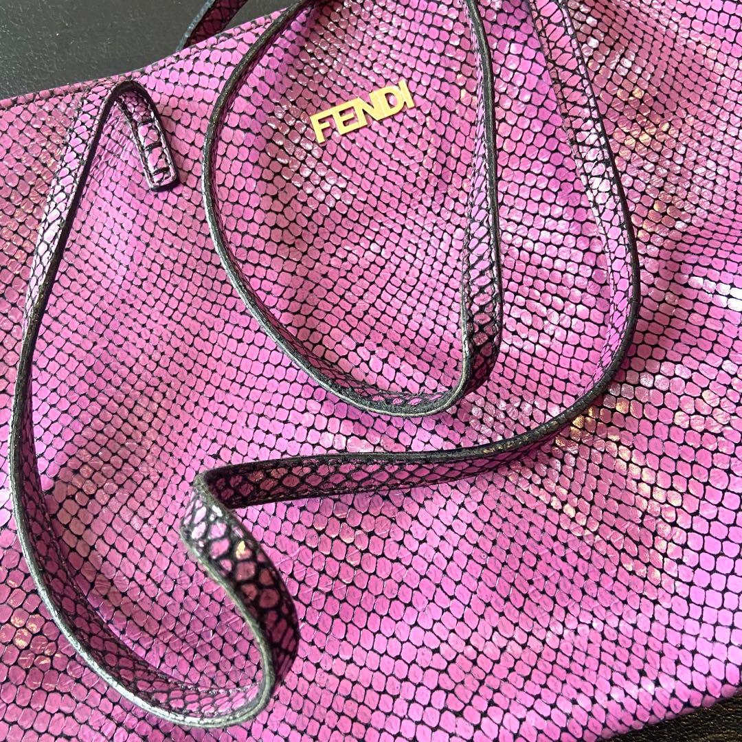 美品正規品　FENDI フェンディ トートバッグ　パイソン　軽量　A4収納