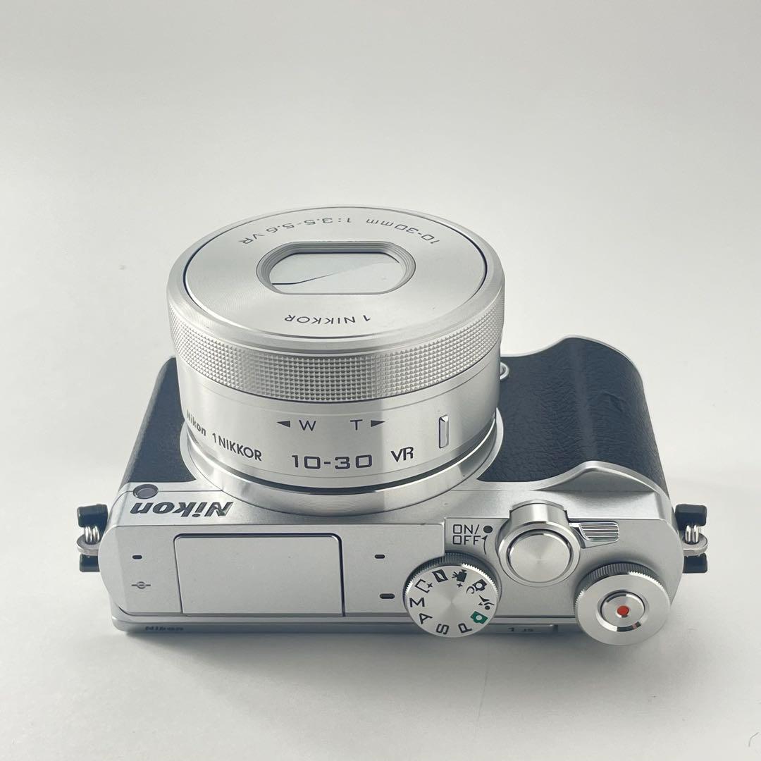 【ショット数200・返品保証】Nikon1 J5 標準レンズキット