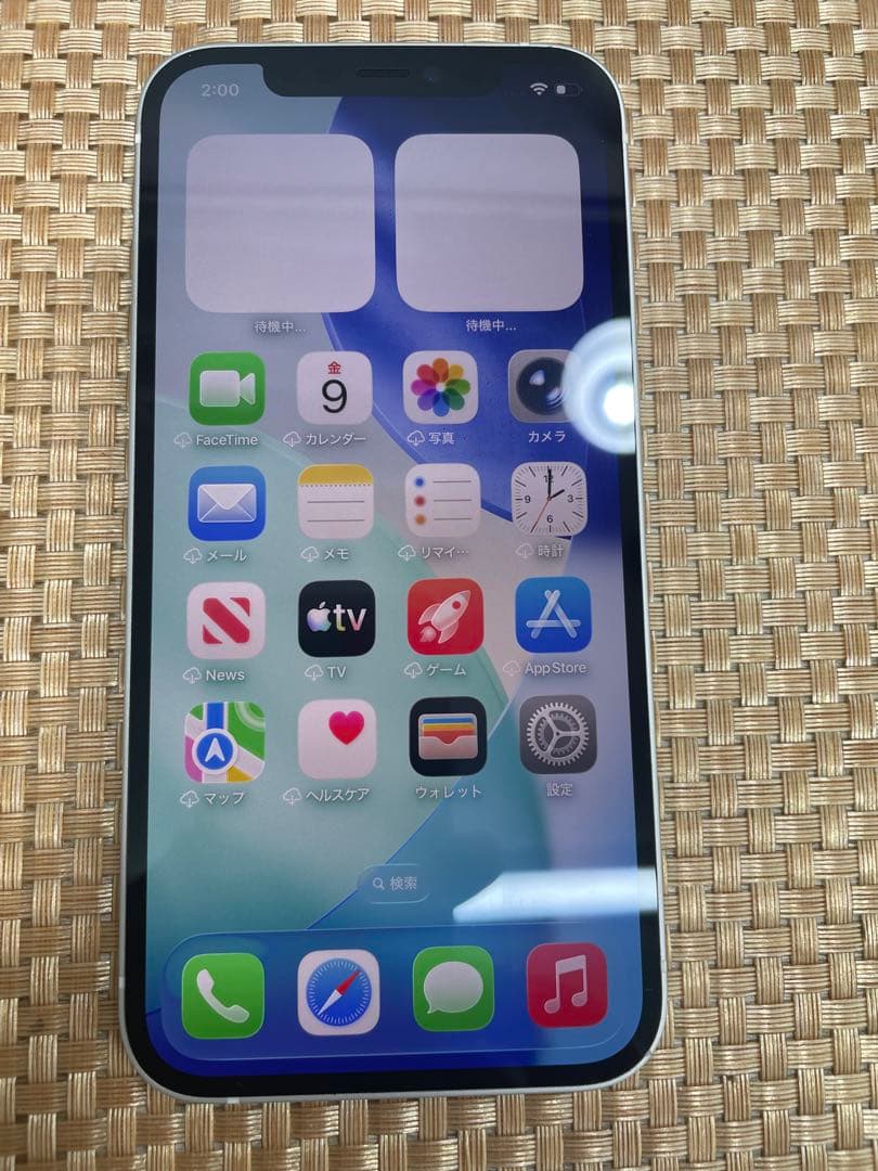 iPhone 12 64 GB ホワイトSIMフリー【8262】