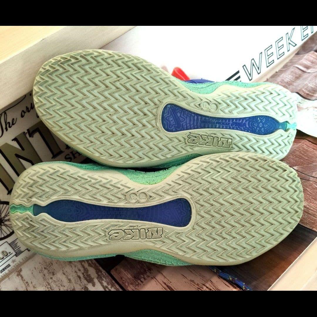 Nike バッシュ　24.0　NIKE COSMIC UNITY AMALGAM