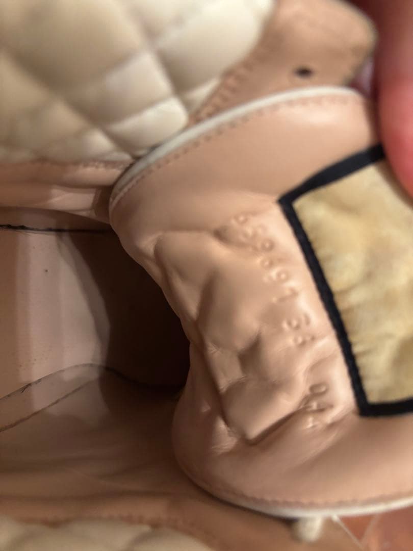 GUCCI ホワイト 白　グッチ　キルティングブーツ　23.0〜23.5