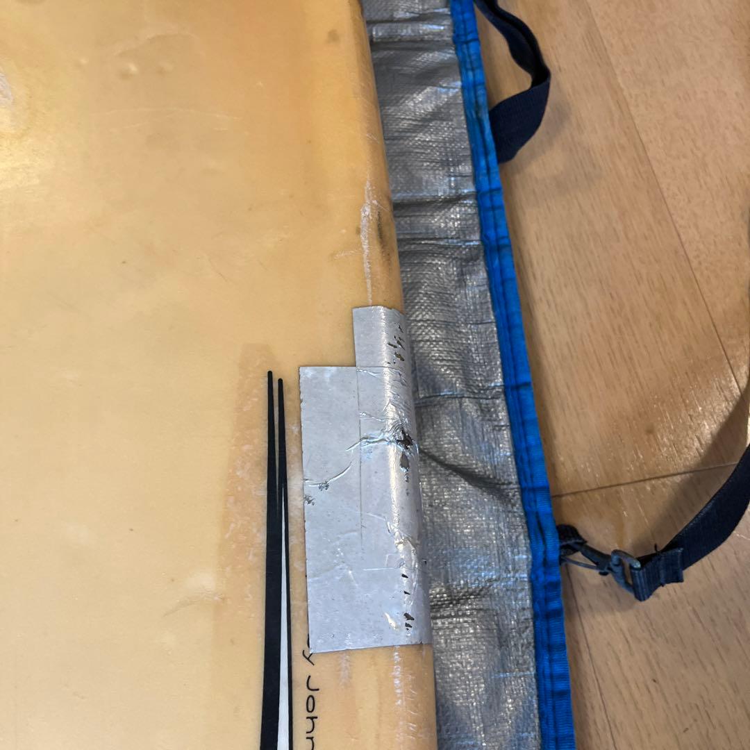 ショートボード6’4　サーフボード　ハードケース付き　新宿区引取限定