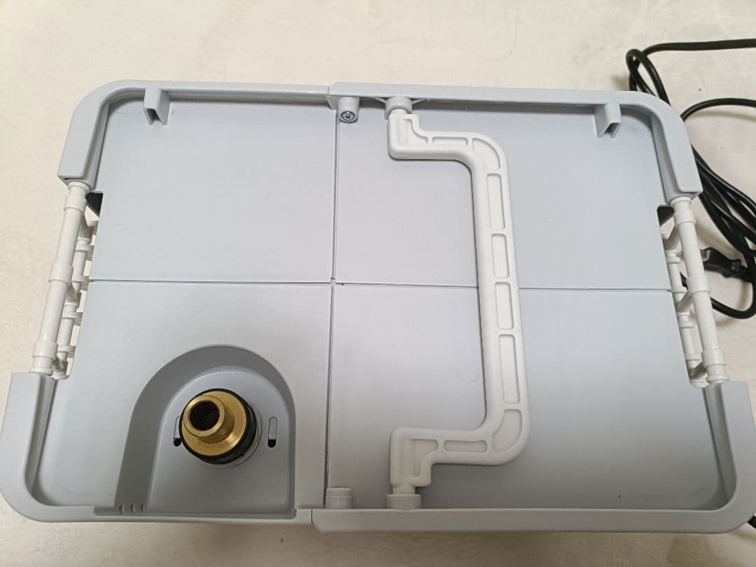 アイリスオーヤマ　IRIS OHYAMA　タンク式高圧洗浄機　SBT-412N