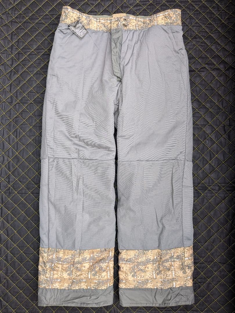 ダイワ DAIWA OUTBLAZE Lサイズ 迷彩防寒防水 フィッシングスーツ