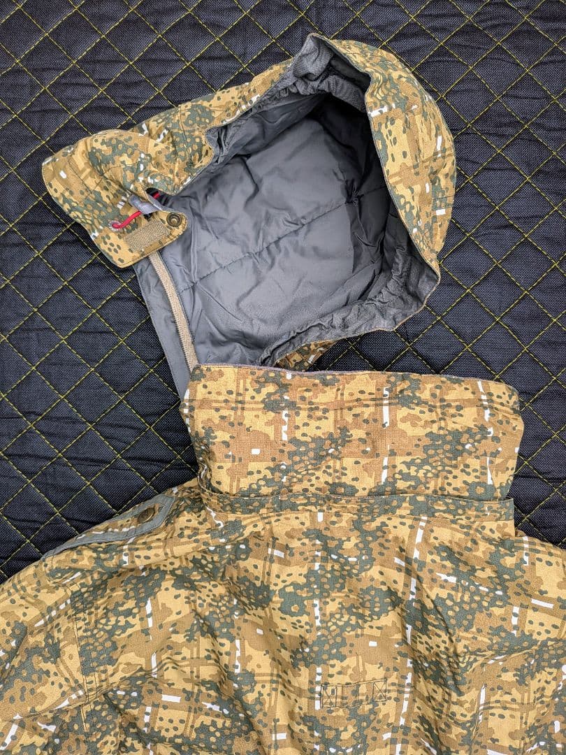 ダイワ DAIWA OUTBLAZE Lサイズ 迷彩防寒防水 フィッシングスーツ