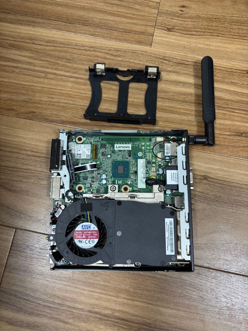 ミニPC Lenovo Thinkcentre M910q