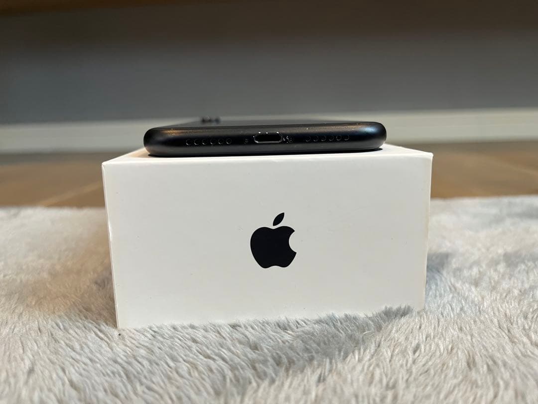 Apple iPhone XR 64GB ブラック SIMフリー 箱あり