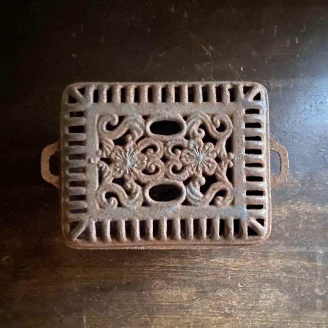 行火　豆炭あんか　鋳物　鉄　古道具　当時物　ガーデンオブジェにも