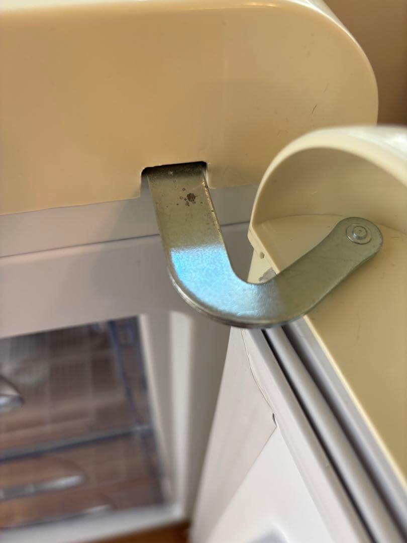 レトロホワイト 冷凍庫ARE-F60LG