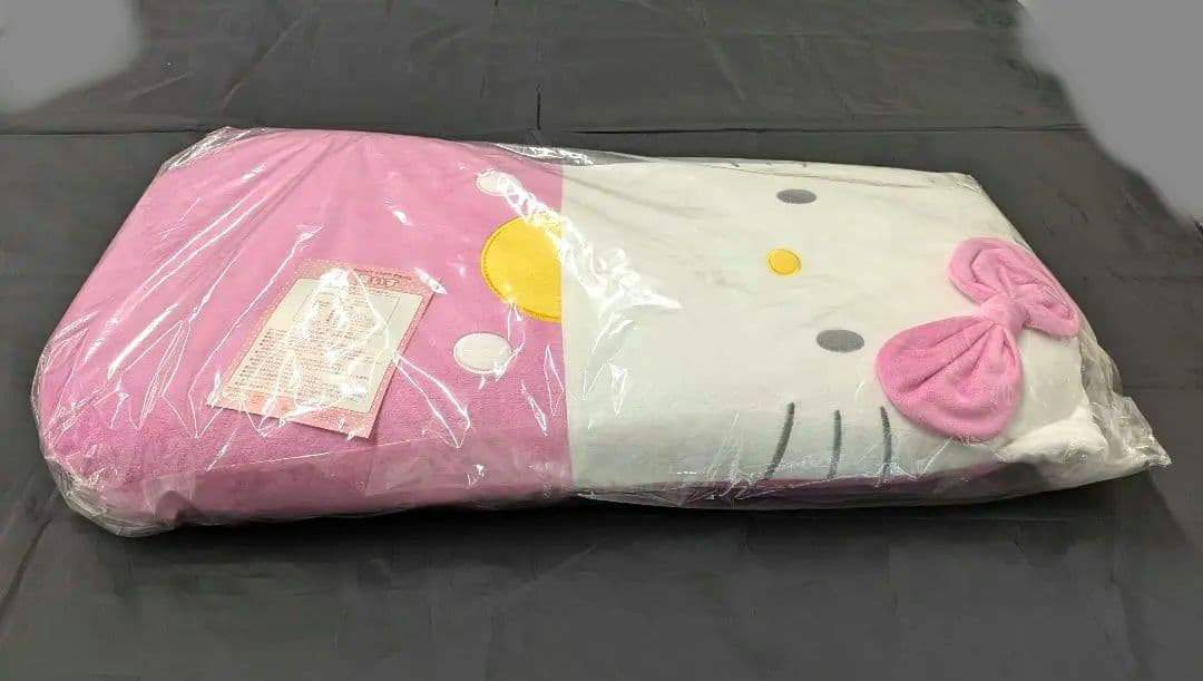 ハローキティ　座椅子　新品未使用非売品　2008