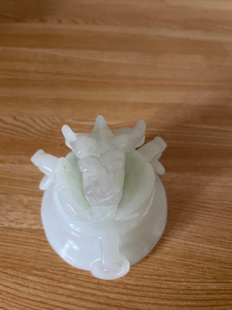 稀少中国特大天然翡翠香炉 和田玉 ？翡翠 ？年代品 重1.2kg美品