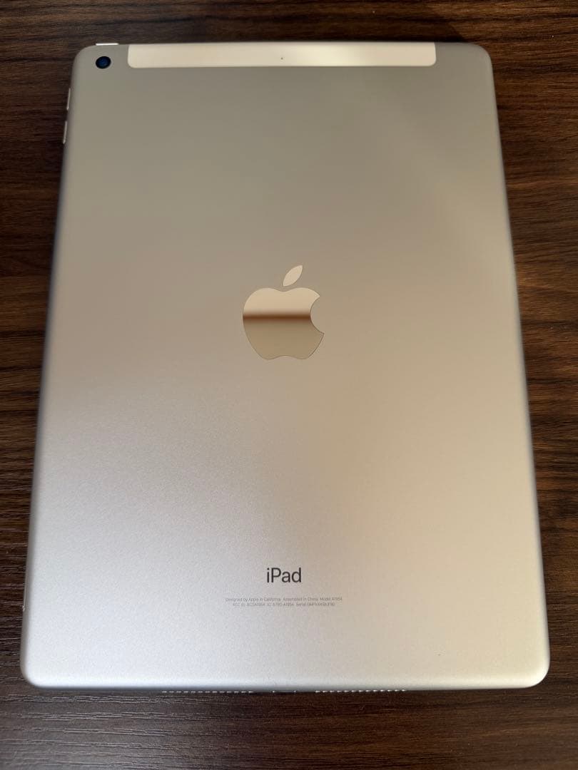 コ*ロ様 iPad第6世代 Wi-Fi+Cellularモデル 32GB MR6