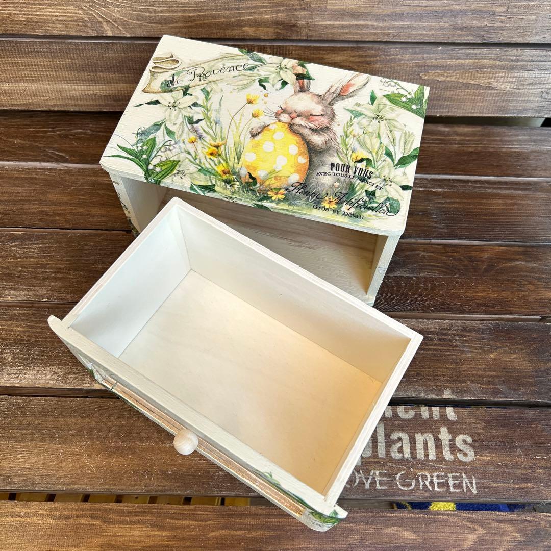 売切れリメイク 木製引き出しボックス グリーンと白い花 黄色いたまごのうさぎさん