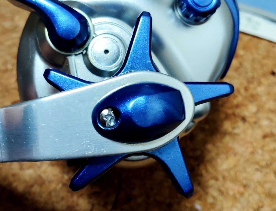 シマノ 電動リール 電動丸3000H 超超超美品です