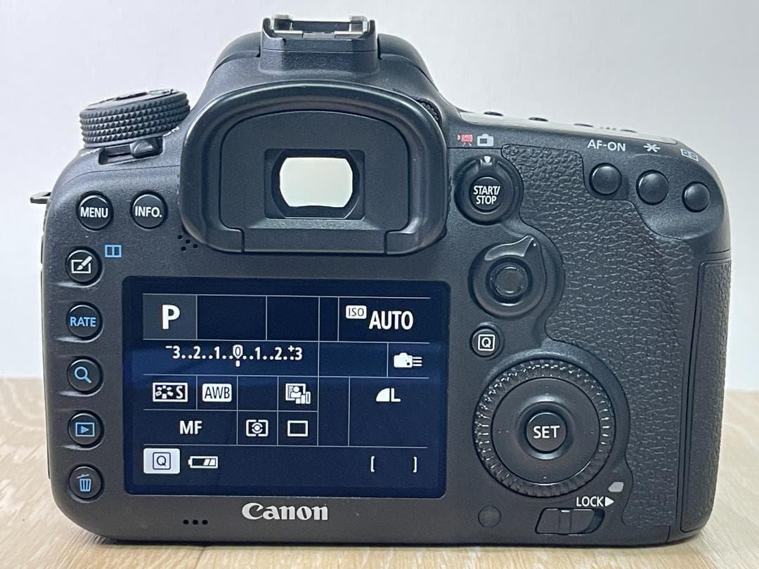 ★美品級★ キャノン Canon EOS 7D Mark II