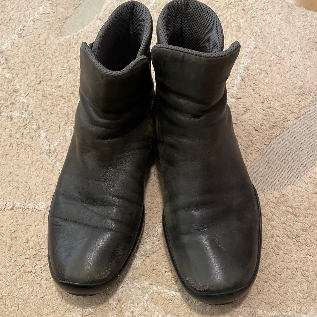 PRADA レザーショートブーツ ブラック（1/31で出品終了）