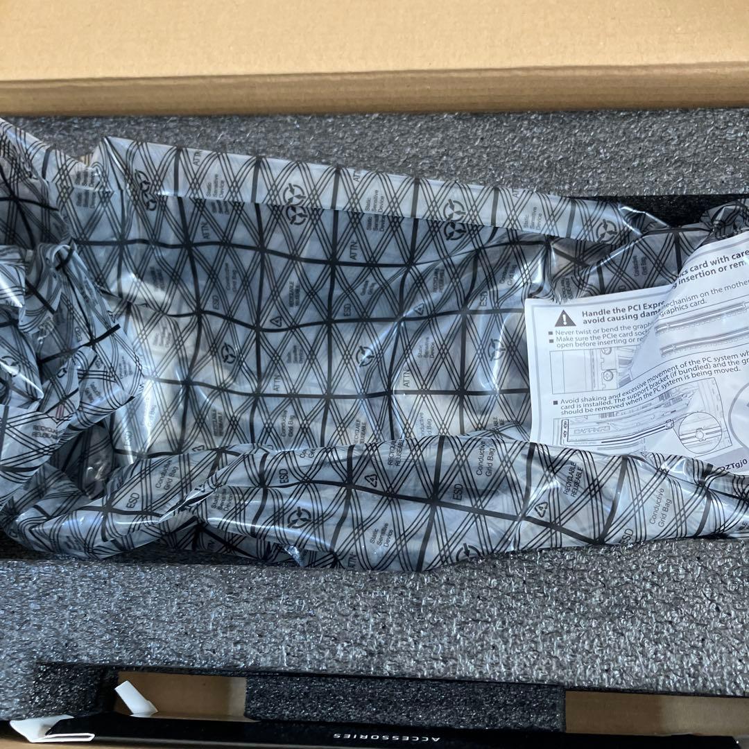 AMD 7900gre SAPPHIRE nitroモデル