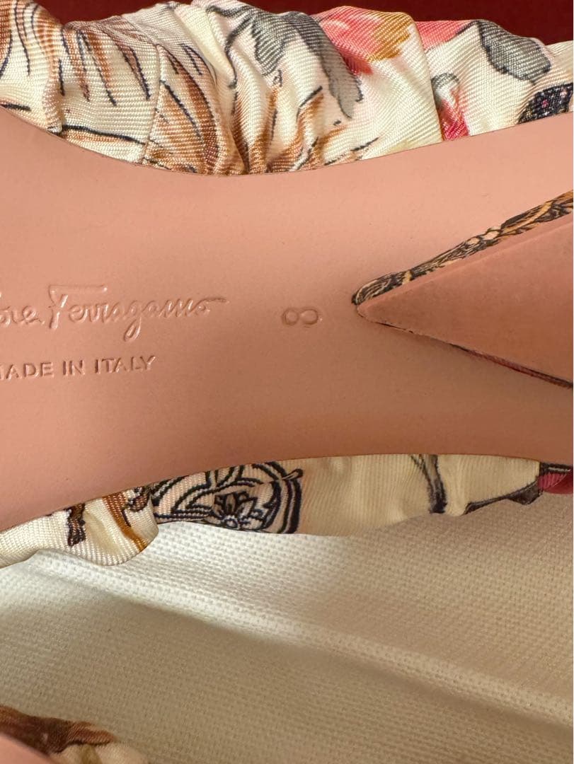 お値下げ♪フェラガモ フラットシューズ