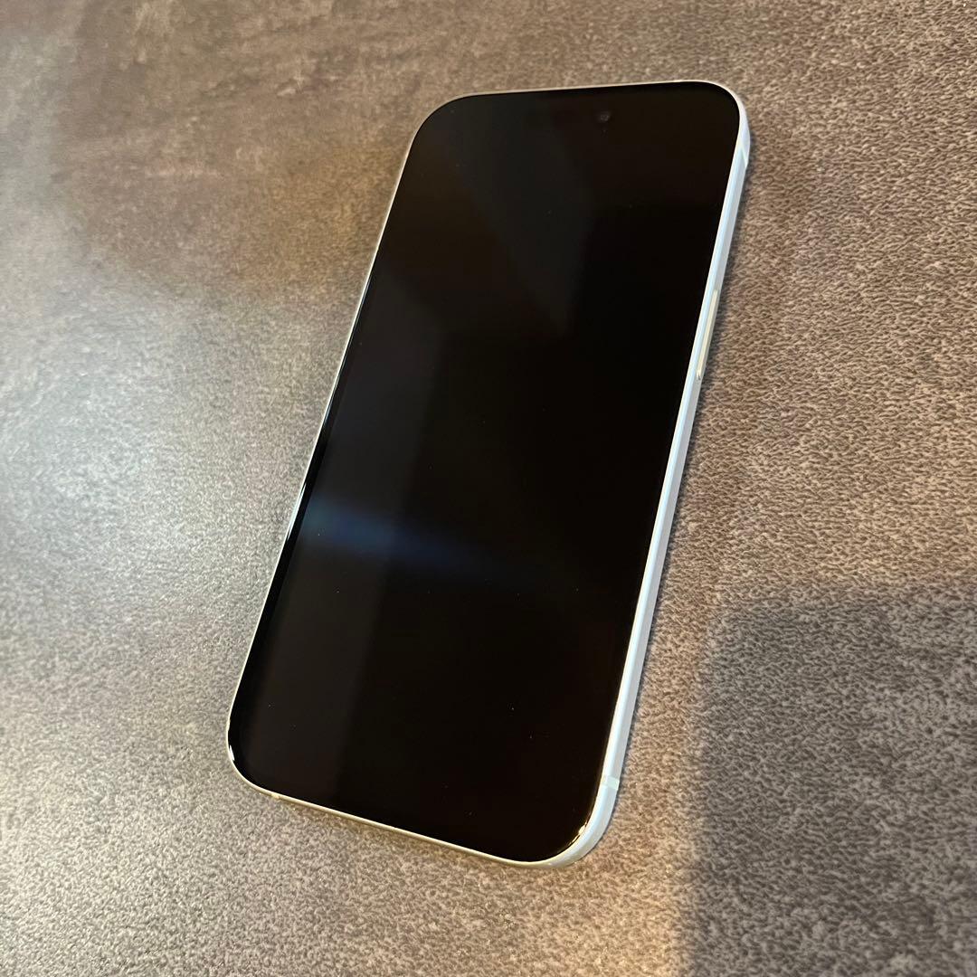 iPhone15 128GB イエロー SIMフリー 極美品